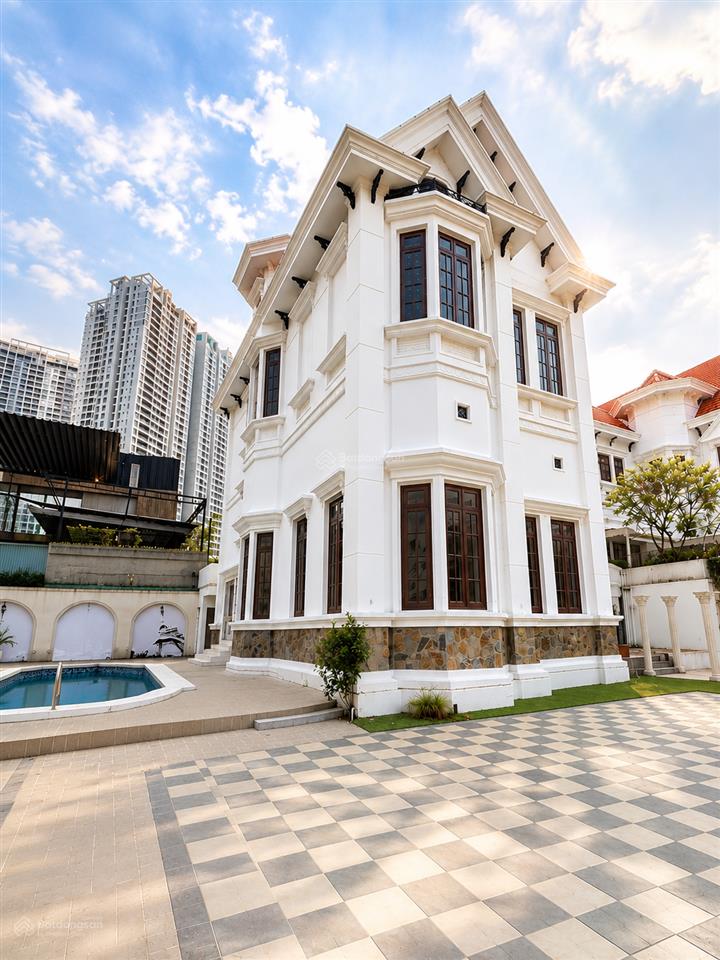 Cho thuê villa nguyễn ư dĩ thảo điền 1050m2 7pn 7wc, sân vườn rộng, chỉ 131 tr/tháng