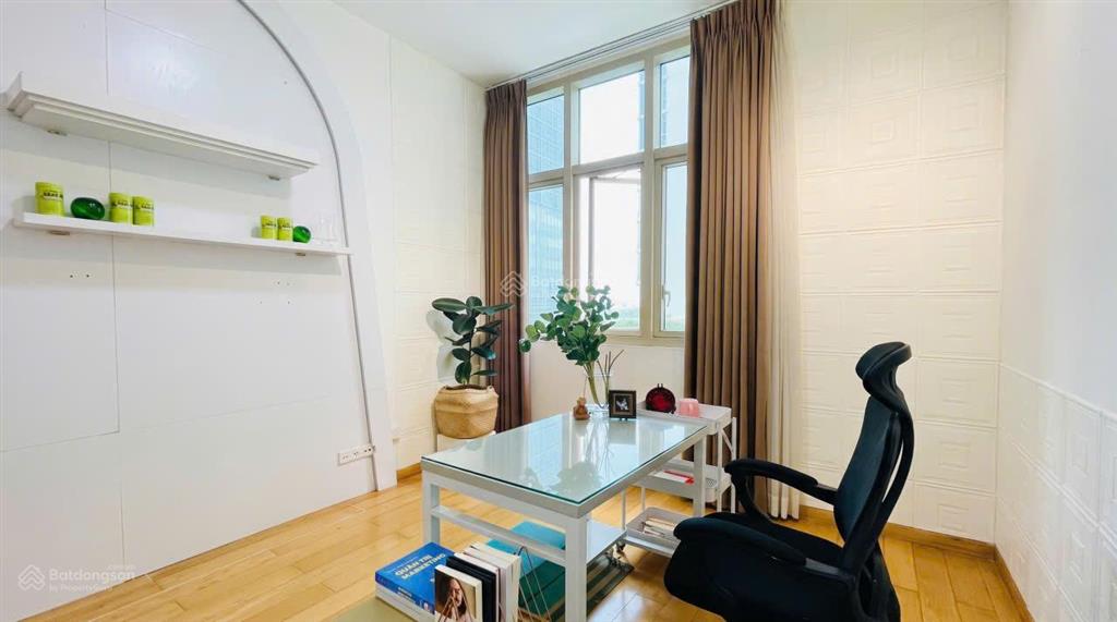 Cho thuê căn hộ the vista, 3pn, 135m2, full nội thất cao cấp, free chỗ đậu xe, chỉ 40tr/tháng