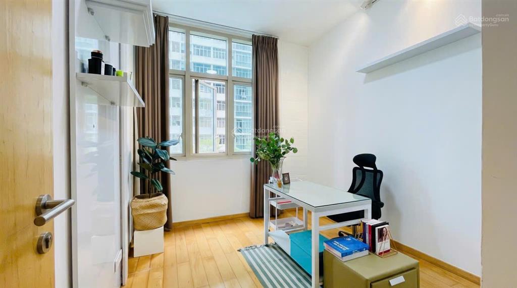Cho thuê căn hộ the vista, 3pn, 135m2, full nội thất cao cấp, free chỗ đậu xe, chỉ 40tr/tháng