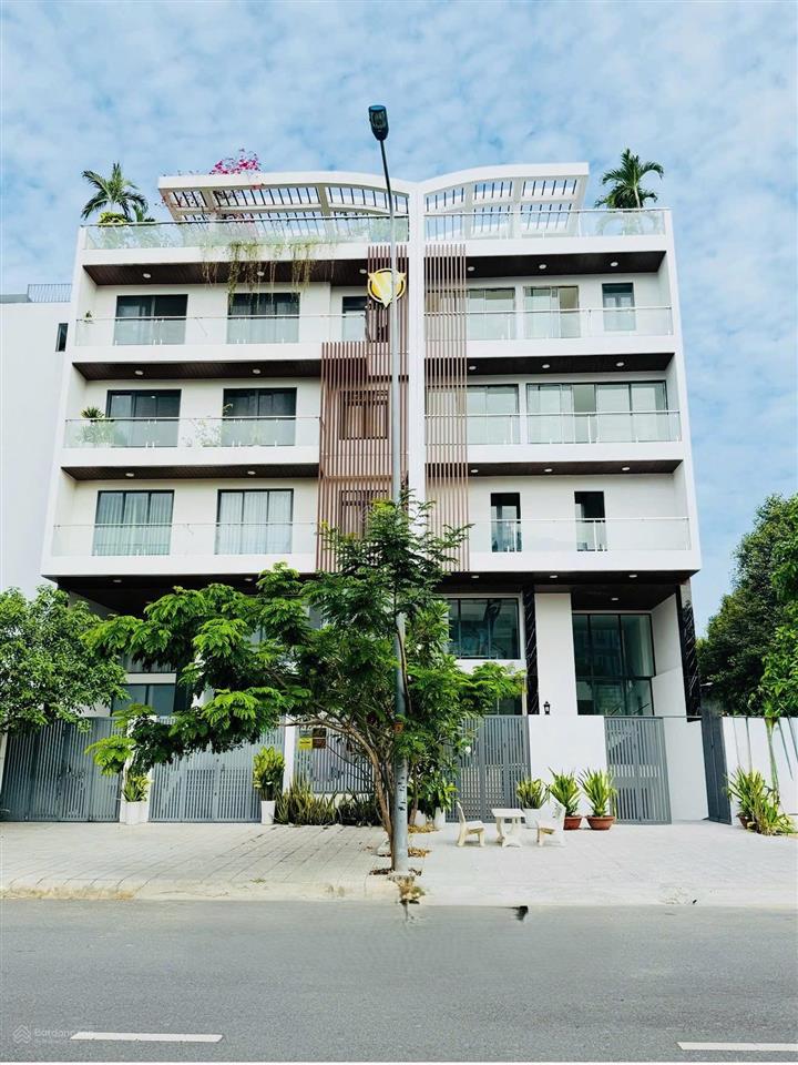 Cho thuê tòa nhà 1200m2 q2, full nội thất văn phòng, mới đẹp, giá 220tr/th,  0978 316 ***