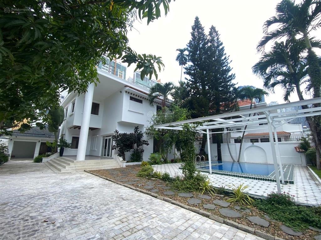 Cho thuê biệt thự 1000m2 tại an phú q2, 5pn 5wc, hiện đại, mới đẹp, 146tr/tháng,  0978 316 ***