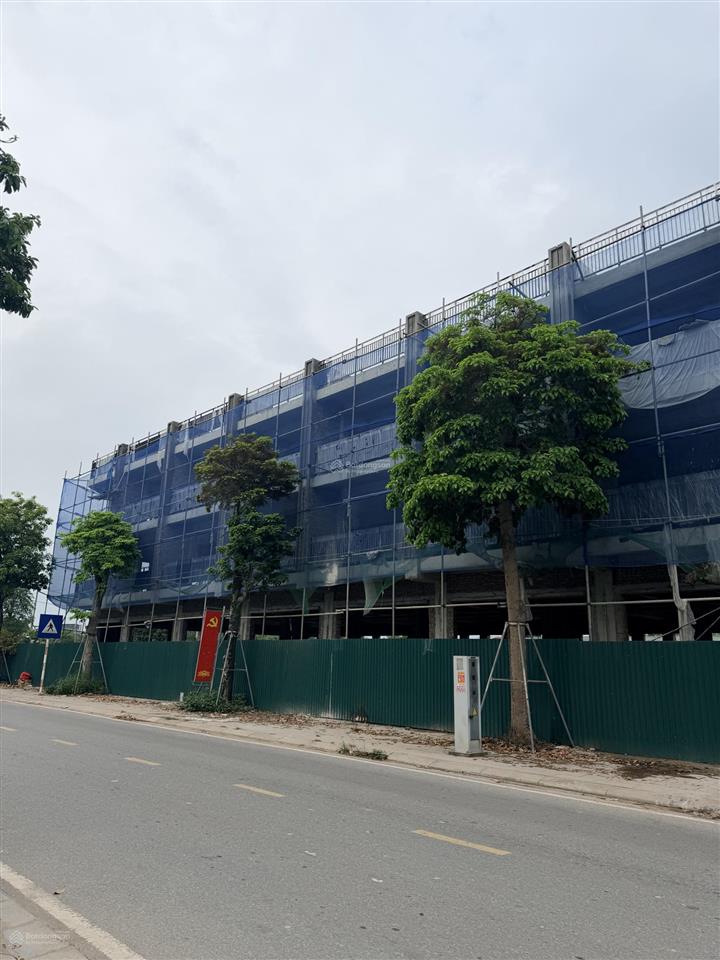 Bán shophouse 100m2 nằm trục chính nguyễn văn cừ sông công, 3,5 tỷ, chính chủ hot!