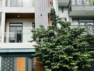 Bán biệt thự verosa khang điền thủ đức mặt tiền đường liên phường