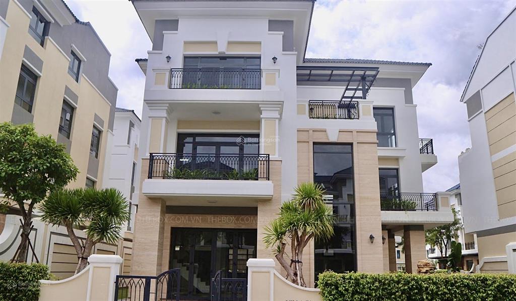 Chủ đang có cho thuê căn nhà thô verosa quận thủ đức tại mặt tiền đường liên phường làm văn phòng