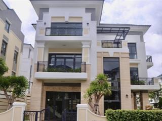 Chủ đang có cho thuê căn nhà thô verosa quận thủ đức tại mặt tiền đường liên phường làm văn phòng