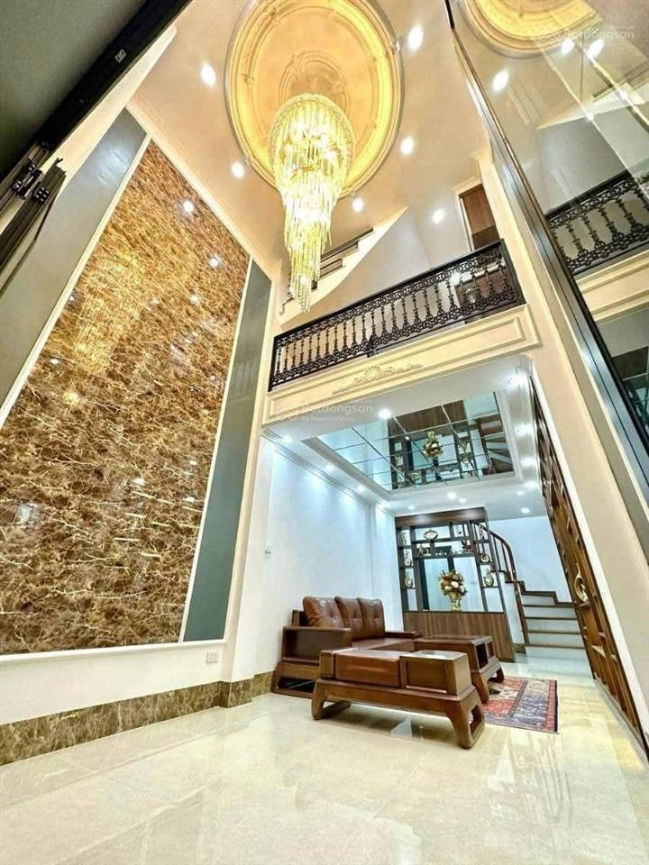 Nhà logoc phố giáp nhất 38/45mx 5 tầng, mt 3.55m, giá 11.25 tỷ