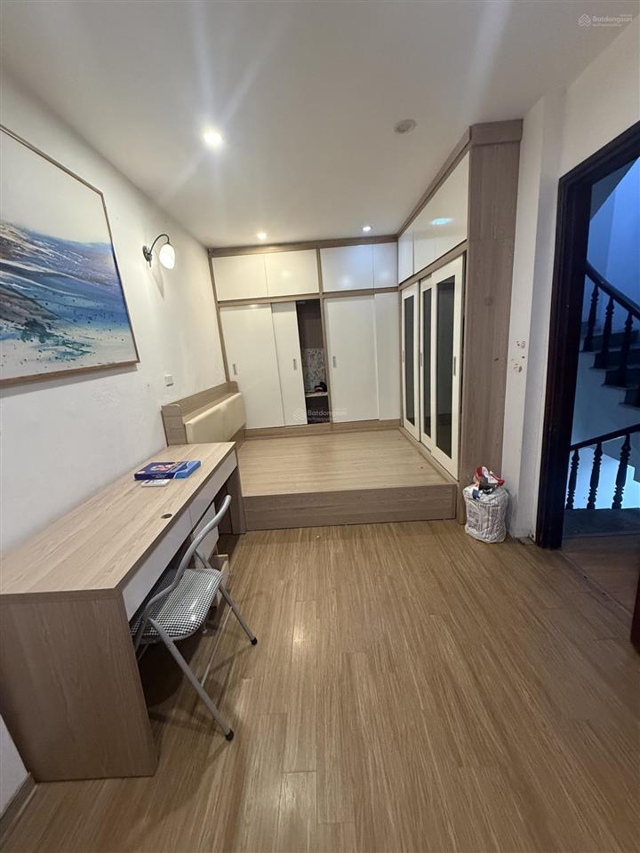 Siêu hiếm 102  chính chủ bán nhà ngọc thuỵ, bồ đề  full nội thất  30m2, 3 ngủ chỉ 6,7tỷ, có tl
