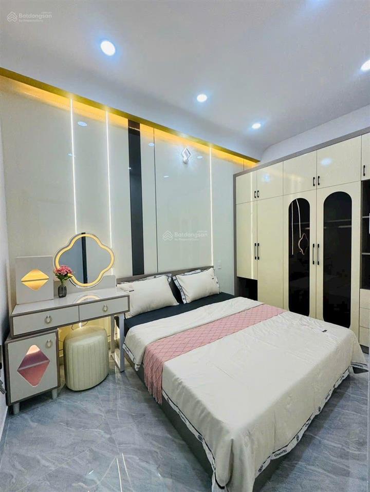Bán căn nhà đẹp huỳnh văn nghệ, gò vấp