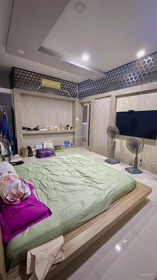 Nhà mặt tiền phạm vấn , sầm uất ngang 5.03m, dài 27.33m khu vực đầy đủ tiện ích xung quanh