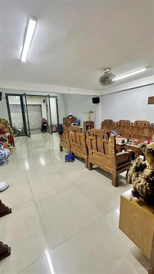 Nhà mặt tiền phạm vấn , sầm uất ngang 5.03m, dài 27.33m khu vực đầy đủ tiện ích xung quanh