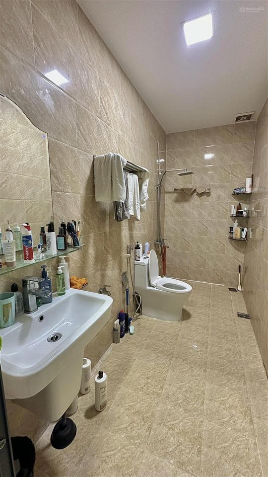 Nhà mặt tiền phạm vấn , sầm uất ngang 5.03m, dài 27.33m khu vực đầy đủ tiện ích xung quanh