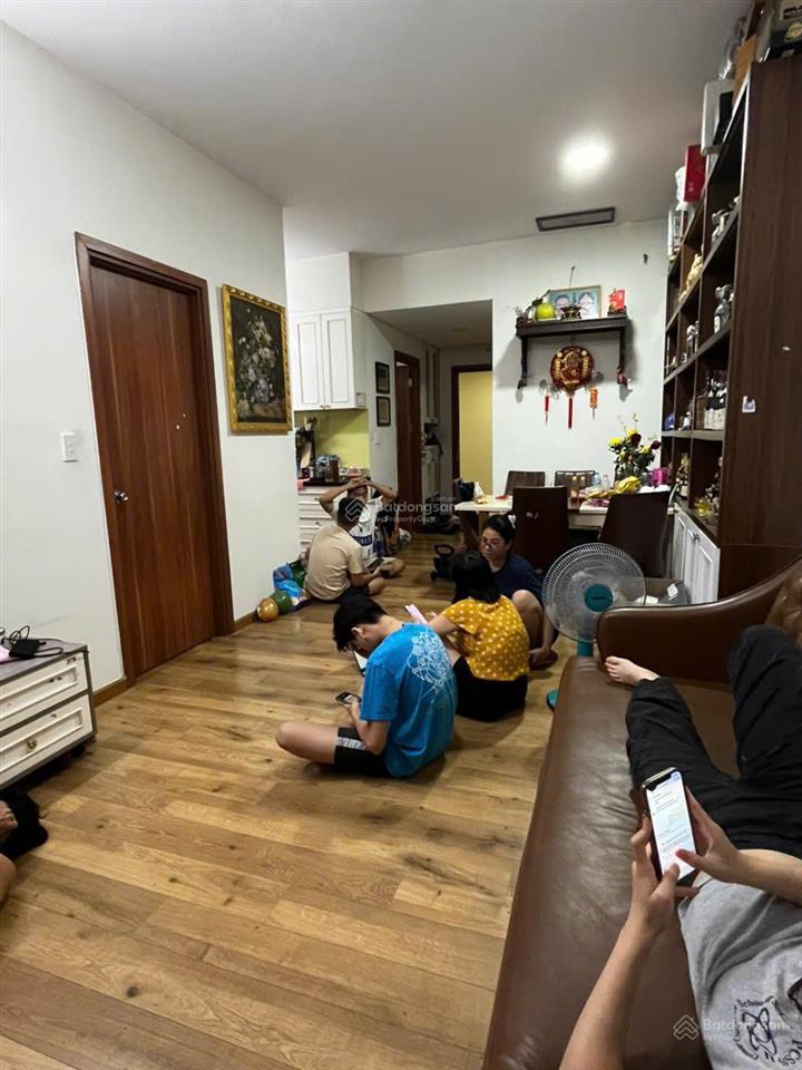 [for rent] cho thuê flora 2pn 2wc  75m2  nội thất đầy đủ