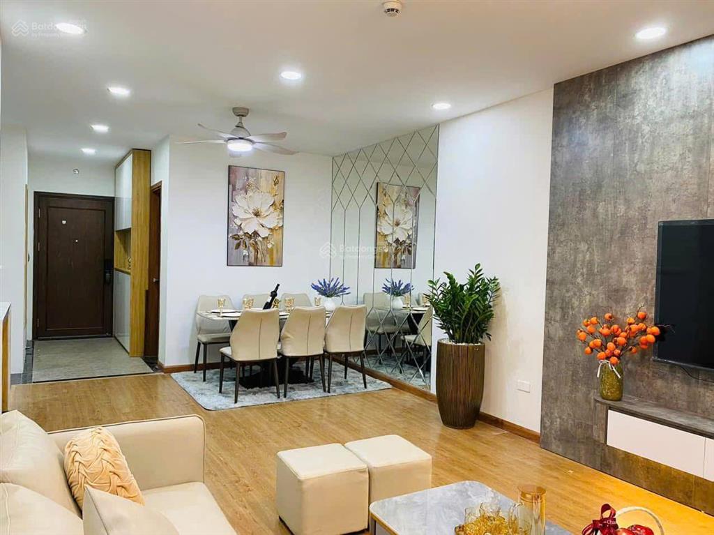 Em ngọc bán gấp căn góc ban công đn 104m2.chỉ 9tỷx tầng trung tại iris garden. cam kết ko chào ảo