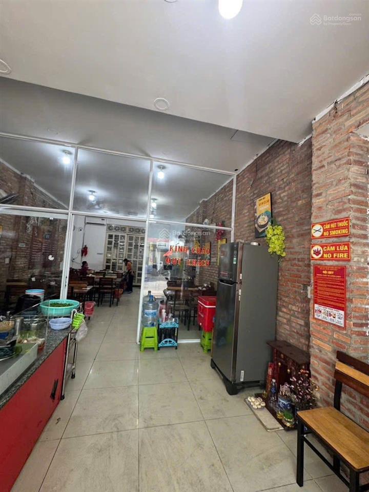 Bán nhà 1 lầu 5x17m, giá 1,2 tỷ. nhà hiện đang cho thuê nguyên căn 24tr/tháng. gần aeon bình tân.