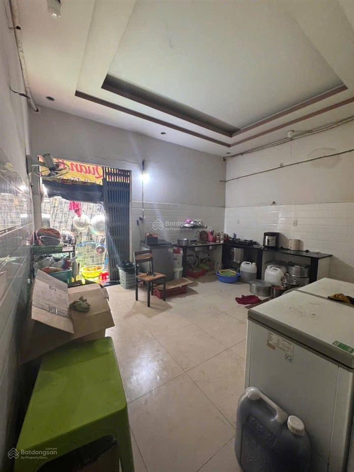 Bán nhà 1 lầu 5x17m, giá 1,2 tỷ. nhà hiện đang cho thuê nguyên căn 24tr/tháng. gần aeon bình tân.