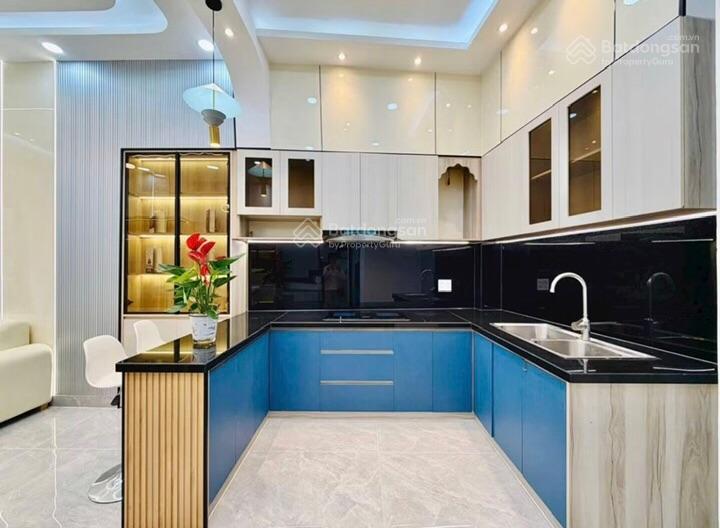 Bán nhà 2 lầu 4mx15m, đường gia phú, 3 pn, 3wc. sổ hồng riêng, đang cho thuê 14tr