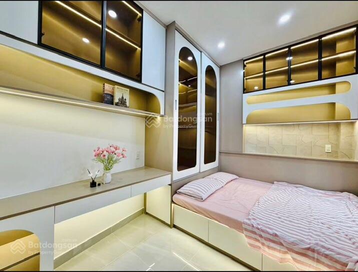 Bán nhà 2 lầu 4mx15m, đường gia phú, 3 pn, 3wc. sổ hồng riêng, đang cho thuê 14tr