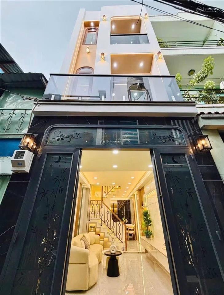Thanh lý nhà 2 lầu 4,3x12m, đường nguyễn thời trung. giá 1,35 tỷ. gần bệnh viện nguyễn tri phương