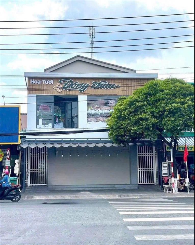 Nhà mặt tiền kinh doanh 10x22m  ngay chợ phú lạc  sổ hồng riêng  đang cho thuê 25tr/th