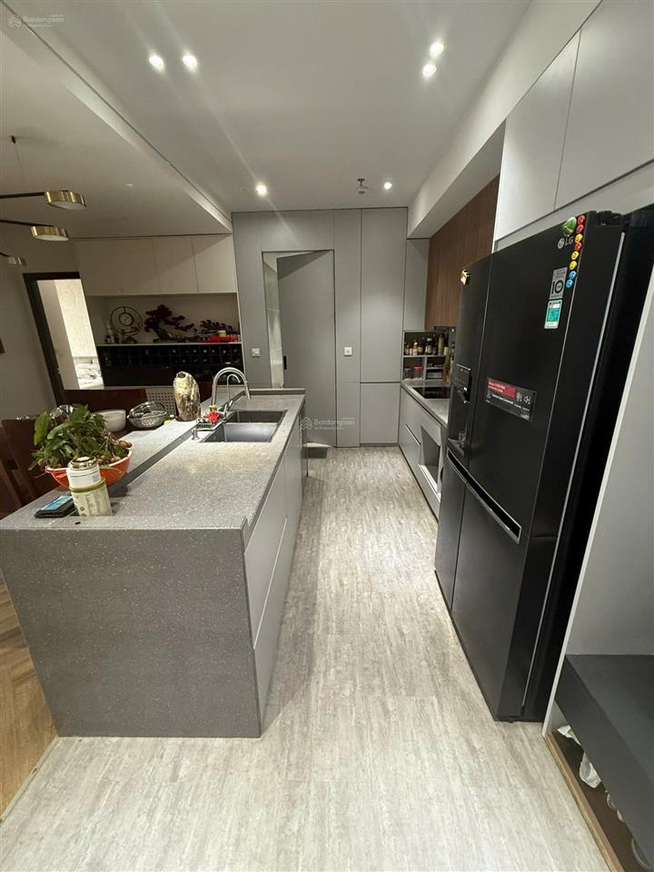Cho thuê căn hộ 3pn tòa n03t3 ngoại giao đoàn,dt 110m2, full nội thất, có slot ô tô gửi hầm
