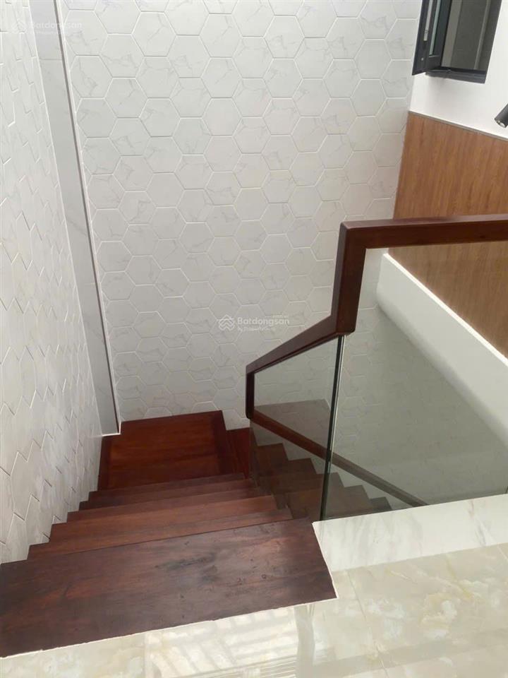 Bán nhà mới xây đường nguyễn văn dung, phường 6 cũ. dt7,3mx7m, đường 7m, trệt+lầu giá 8.7ty còn tl