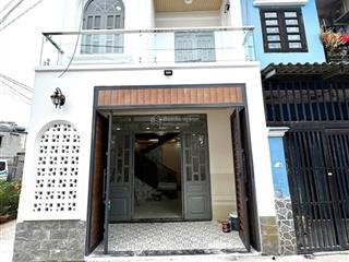 Nhà đẹp giá rẻhẻm xe tải tránh nhau,1 trệt ,1 lầu ,giá bán =1 tỷ850tr ,đông thạnh 26 ,hóc môn