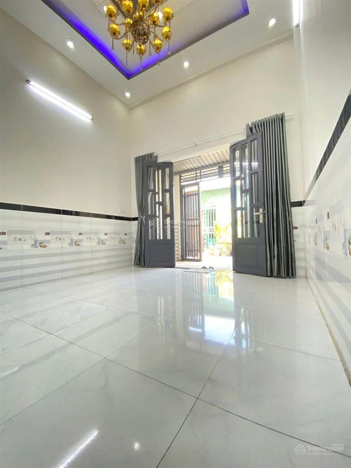 Bán nhà vi bằng ,4x13m ,1 trệt 1 lửng đúc ,1 xẹc trần thị bốc,hóc môn