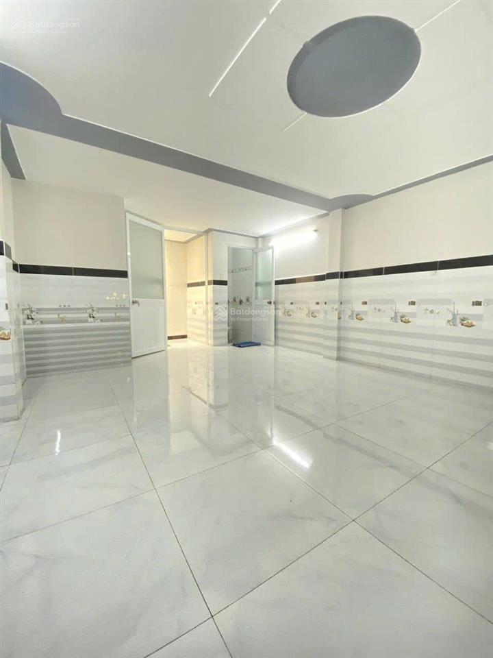 Bán nhà vi bằng ,4x13m ,1 trệt 1 lửng đúc ,1 xẹc trần thị bốc,hóc môn