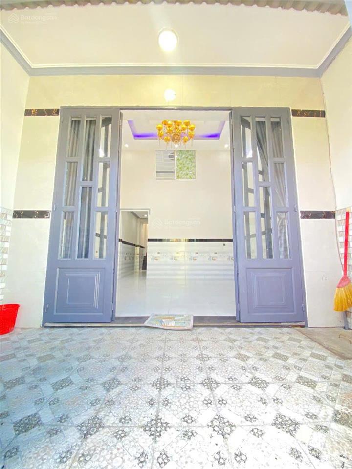 Bán nhà vi bằng ,4x13m ,1 trệt 1 lửng đúc ,1 xẹc trần thị bốc,hóc môn