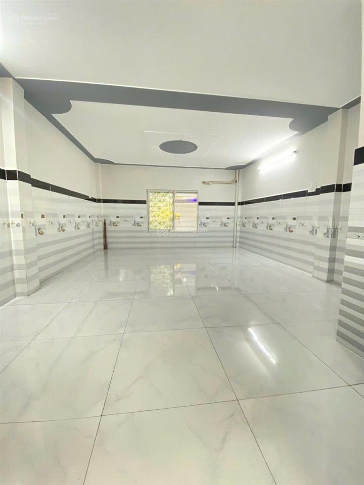 Bán nhà vi bằng ,4x13m ,1 trệt 1 lửng đúc ,1 xẹc trần thị bốc,hóc môn