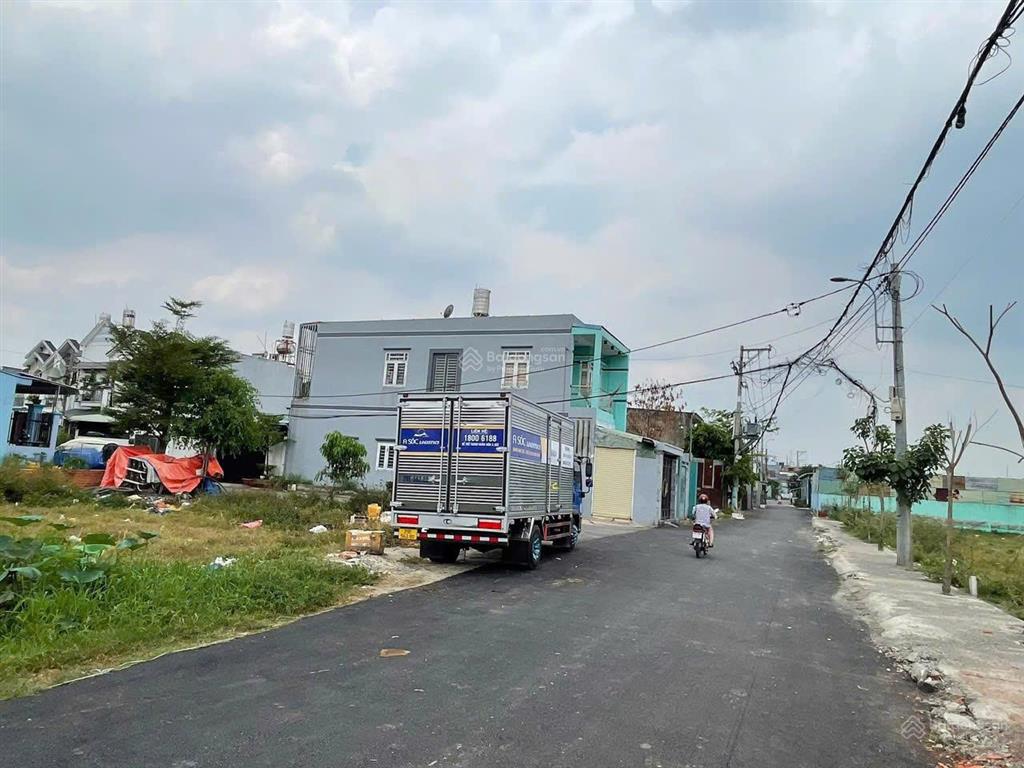 Bán đất shr ,5mx25m ,mặt tiền xuân thới thượng , bà điềm,gần vinhomes hóc môn