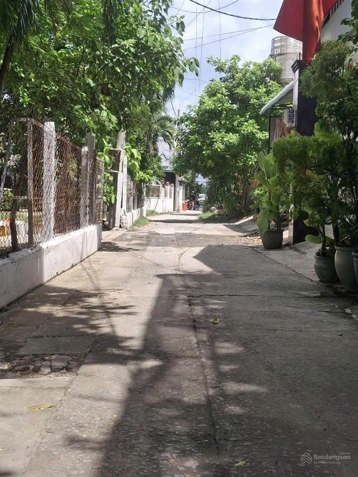 Nhà /1 đặng phúc vịnh 4,5 x13m  giá 1tỷ450  đúc suốt, gần sân banh thới tứ