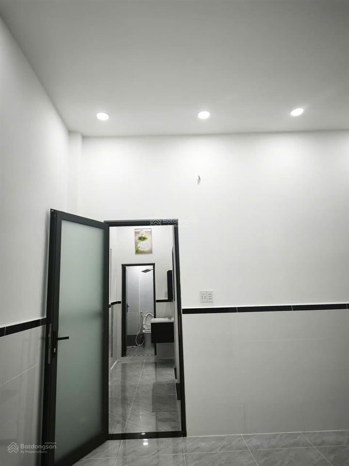 Nhà sổ hồng riêng giá 3 tỷ 260, 4,1x13m, 1 trệt 1 lầu, 2/lê thị lơ, hóc môn