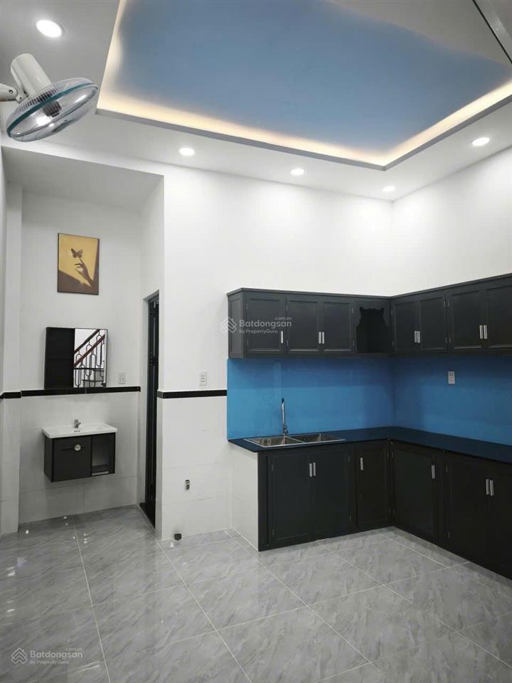 Nhà sổ hồng riêng giá 3 tỷ 260, 4,1x13m, 1 trệt 1 lầu, 2/lê thị lơ, hóc môn