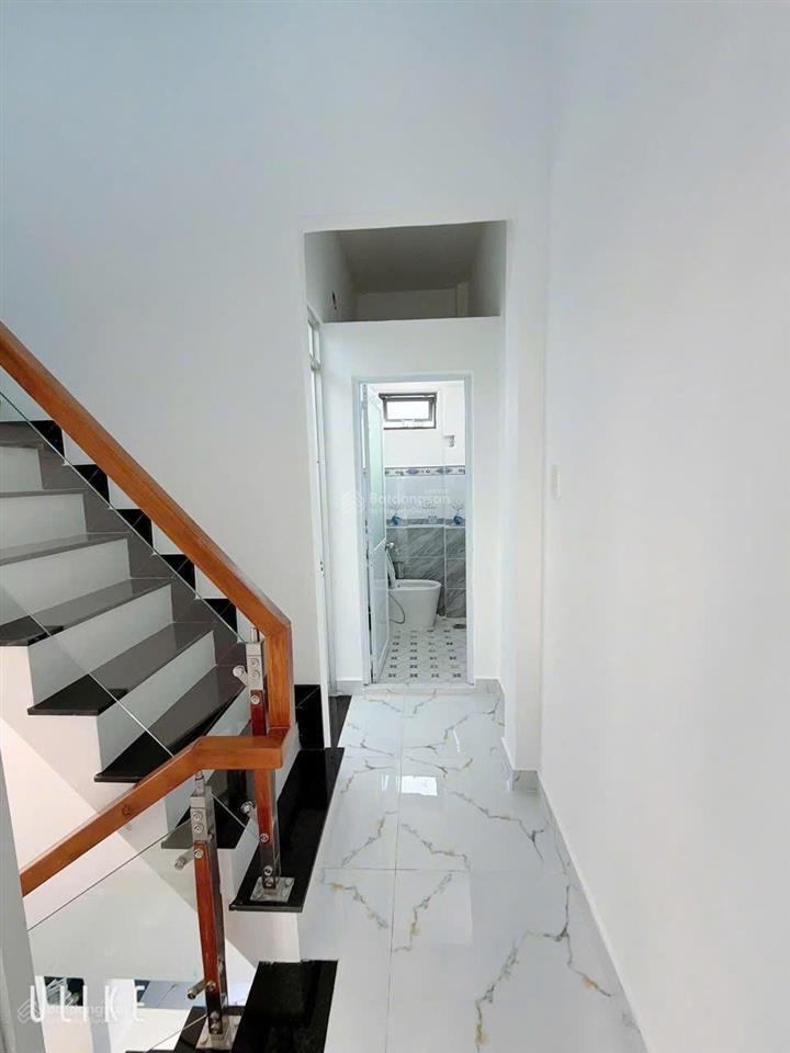 Siêu phẩm mới keng nhà 1 trệt, 1 lầu, 5mx10m, 1/ ngắn đường phùng thị chuyện, hóc môn