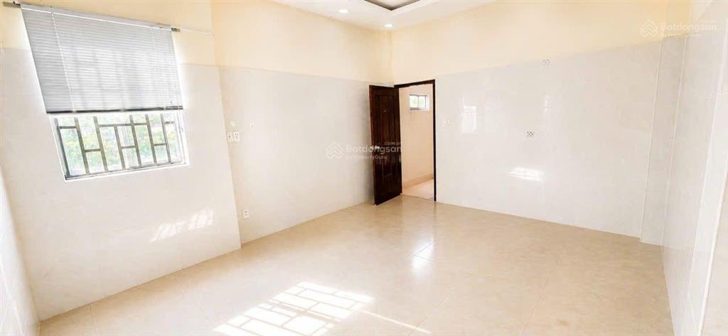 Bán nhà hẻm 4m trần quang cơ, p. phú thạnh, q. tân phú, 4x11,5m, 1lửng 1lầu st (4pn ), giá 5,5 tỷ