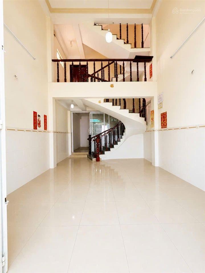 Bán nhà hẻm 4m trần quang cơ, p. phú thạnh, q. tân phú, 4x11,5m, 1lửng 1lầu st (4pn ), giá 5,5 tỷ