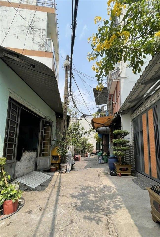 Bán nhà hẻm huỳnh văn gấm, p. tây thạnh, q. tân phú, 4,5x11m, 2 lầu st, giá 5,7 tỷ