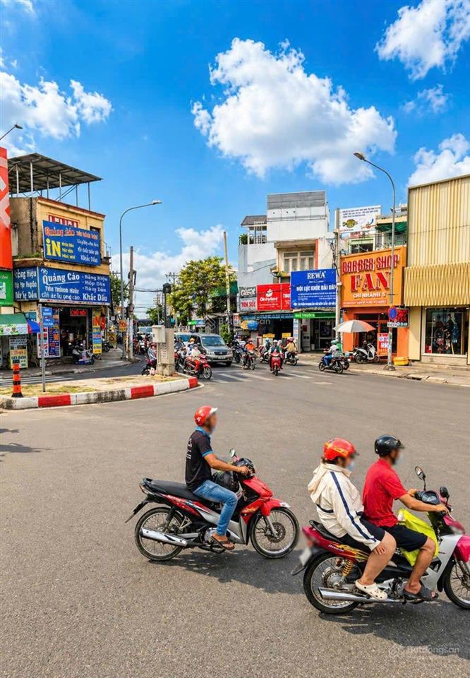 Bán nhà mtkd sầm uất lũy bán bích, phường hòa thạnh, quận tân phú, 4,3x23m, 1 lầu, giá 12 tỷ