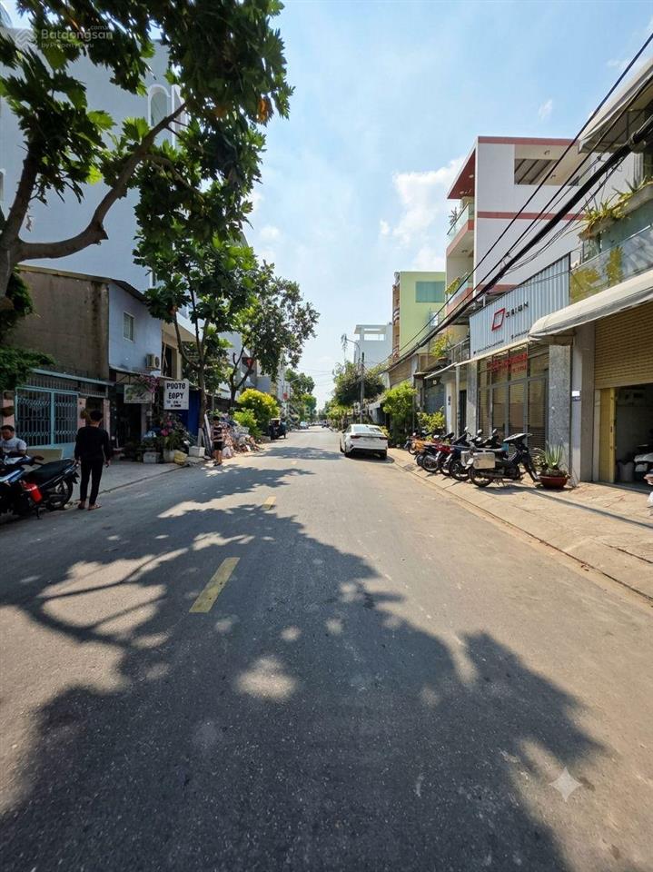 Bán nhà mtkd lê niệm, phường phú thạnh, quận tân phú, 4x18m, 2 lầu, giá 8,8 tỷ