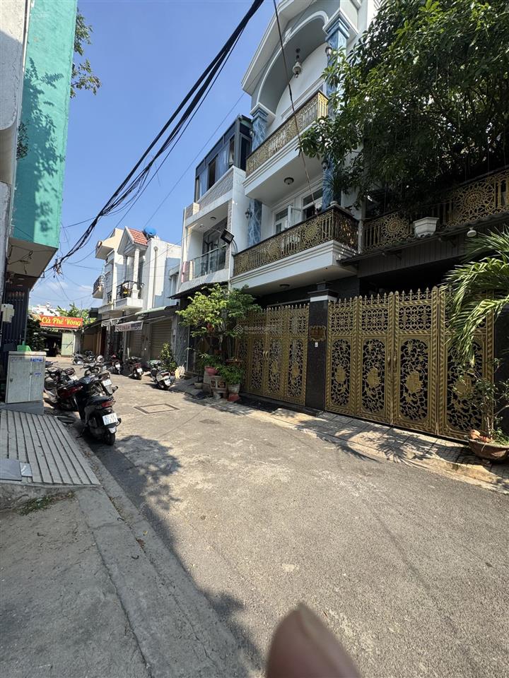 Bán nhà khu vip đường số 15 khu sake p. bhh quận bình tân đối diện aeon 4x15m giá chỉ 5,5 tỷ