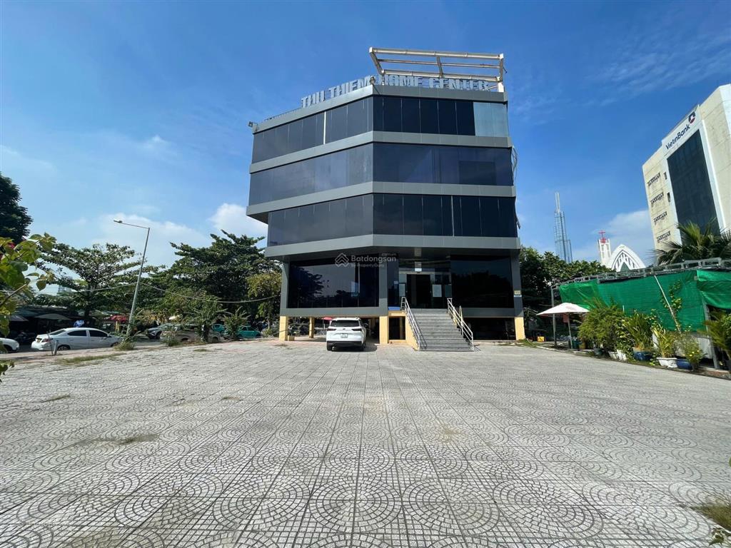 Chính chủ cho thuê mặt bằng kinh doanh 370m2 góc 2 mặt tiền trần não, q2