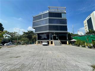 Chính chủ cho thuê mặt bằng kinh doanh 370m2 góc 2 mặt tiền trần não, q2