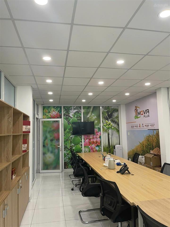 Chính chủ cho thuê văn phòng 50m2 đẹp mặt tiền đường bạch đằng tân bình, view công viên thoáng mát