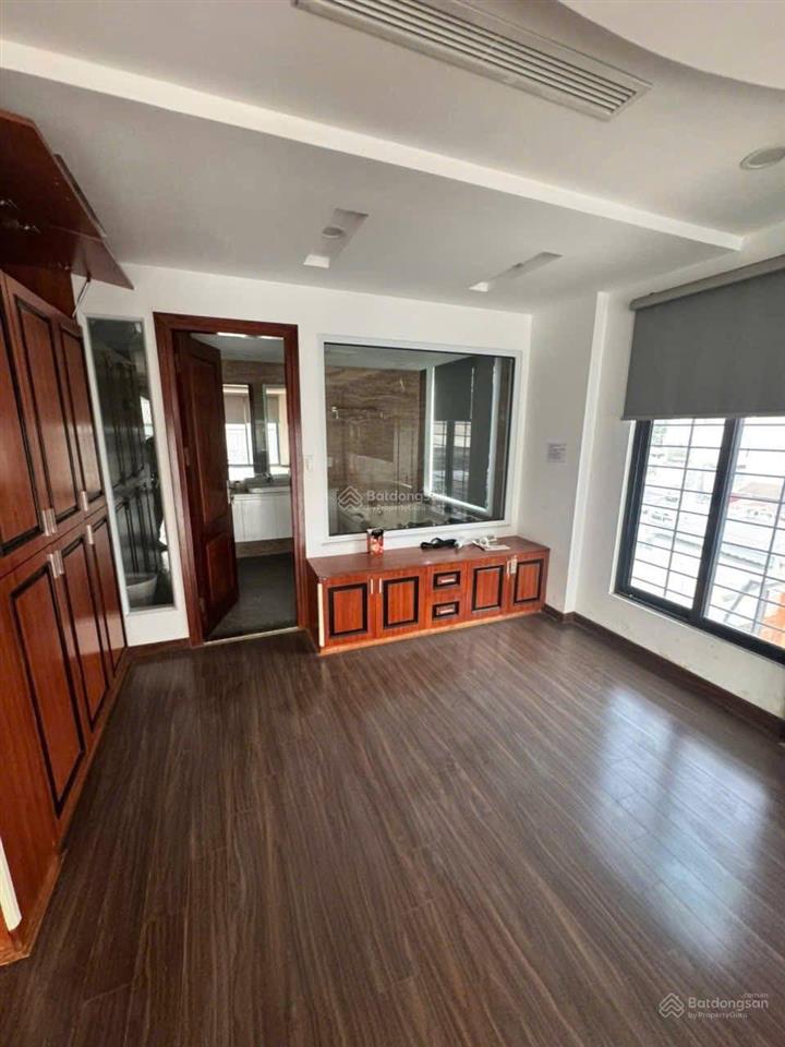 Bán nhà phân lô ô tô hoàng cầu  đống đa 74/84m2, 8 tầng, lô góc, mt 7m, giá chào 35 tỷ