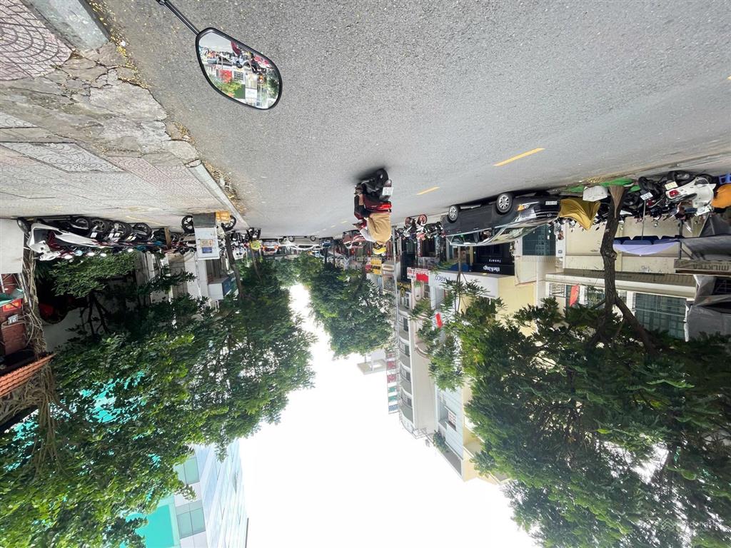 Bán nhà 2 mặt tiền q1, trần hưng đạo + cao bá nhã.