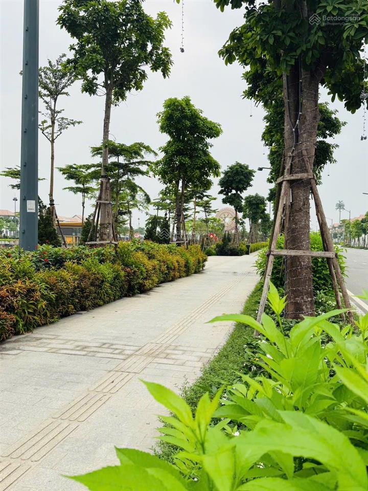 Biệt thự mặt sông  không phải để ở. mà để giữ tiền và kiếm tiền tp sun urban city