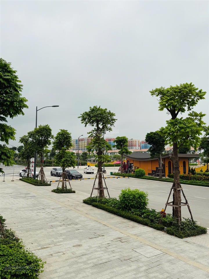 Biệt thự mặt sông  không phải để ở. mà để giữ tiền và kiếm tiền tp sun urban city
