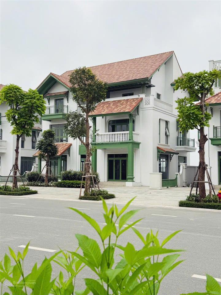 Biệt thự mặt sông  không phải để ở. mà để giữ tiền và kiếm tiền tp sun urban city