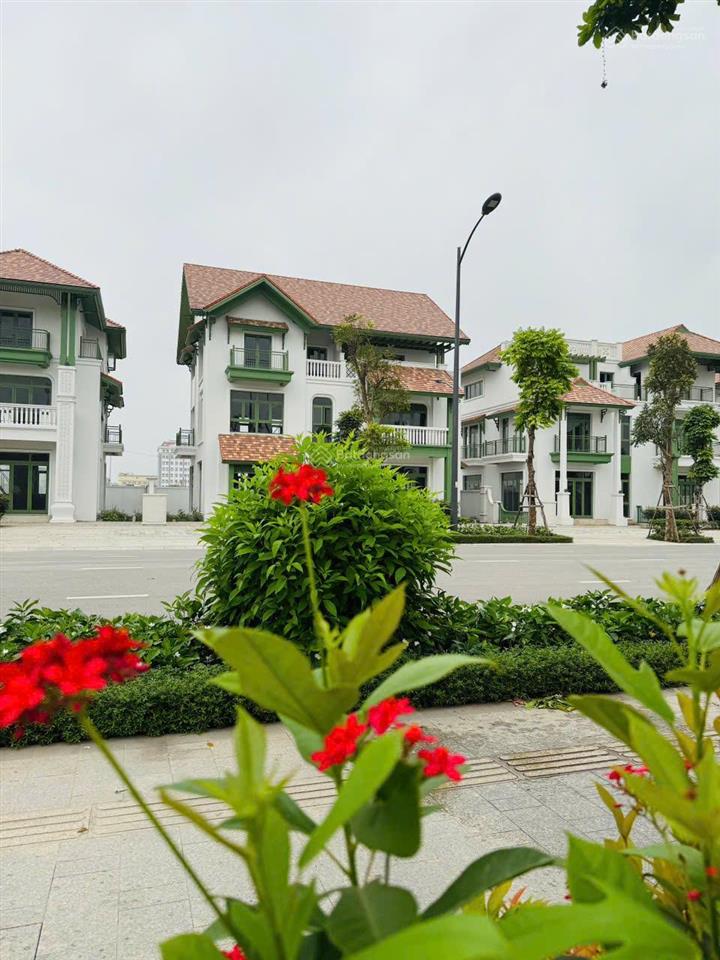 Biệt thự mặt sông  không phải để ở. mà để giữ tiền và kiếm tiền tp sun urban city